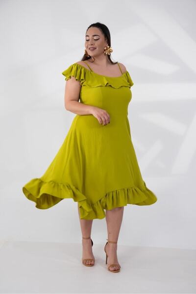 Roxxlen Φόρεμα με τιράντες και βολάν σε μεγάλο μέγεθος