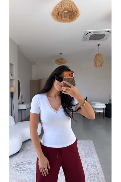 Buket Teke White Cotton V-Neck Basic Tshirt with Lace Detail