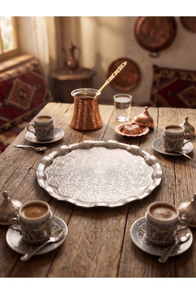 AiroBazar 6-Person Round Presentation Tray, Silver Wavy Stylish Presentation Tray Tea Coffee Tray, Metal