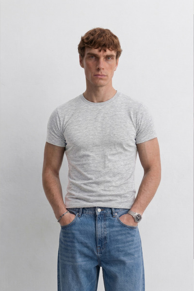 ATE STUDIOS تي شيرت ملائم للجسم للرجال من Muscle Fit Baby Tee