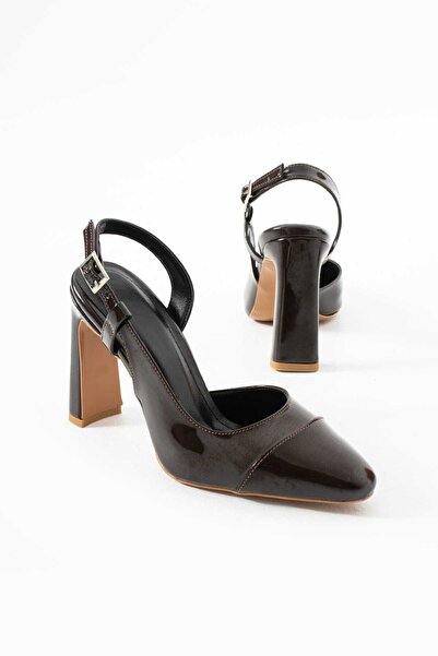Roshin Shoes حذاء نسائي بكعب عالي من الجلد اللامع باللون البني للموسم الجديد،...