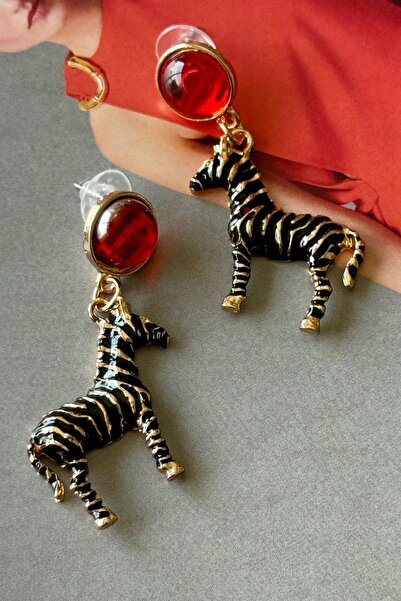 Trendy Butik Red Stone Zebra Figured Earrings