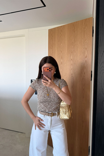 Özge Özgenç Kısa Kol Keten Karışımlı Tişört
