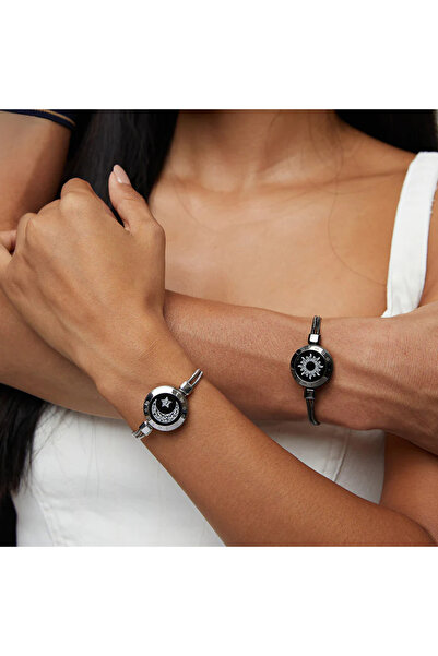 Totwoo Long Distance Touch Bracelets for Couples, Vibration & Light up for Love Couples Bracelets | Long Distance Relationship Gifts for Girlfriend Bluetooth Pairing Jewelry