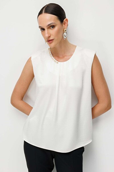 Ekol Zincir Aksesuarlı Drape Detaylı Bluz