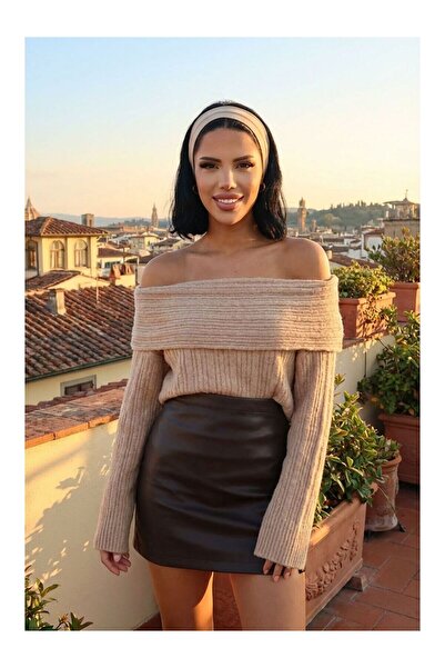 LC Waikiki Nevavm F-040 Off-The-Shoulder Ribbed Knit Sweater