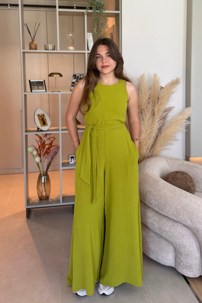 Aventien Stylish Jumpsuit with Belted Pockets