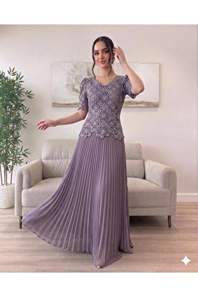 Pyramid masterpieces Soft Lace Dress with Short Sleeves