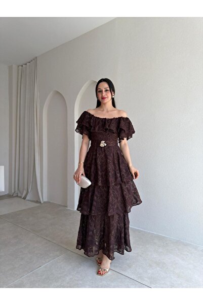 Mooi Butik Rochie cu umerii goi JODIE 8970 - Maro amar