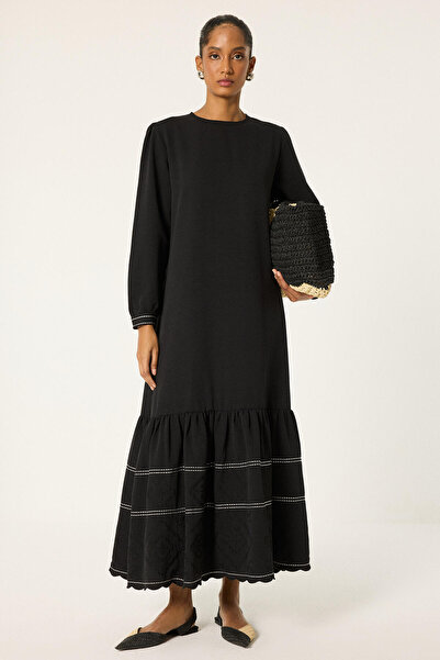 Touché Privé Contrast Stitched Dress