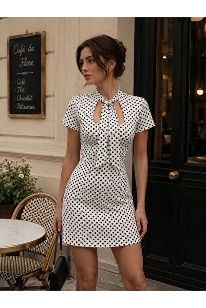 breva wear فستان نسائي قصير بياقة وشاح منقط