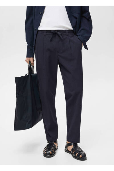 MANGO Man Pantaloni din bumbac seersucker