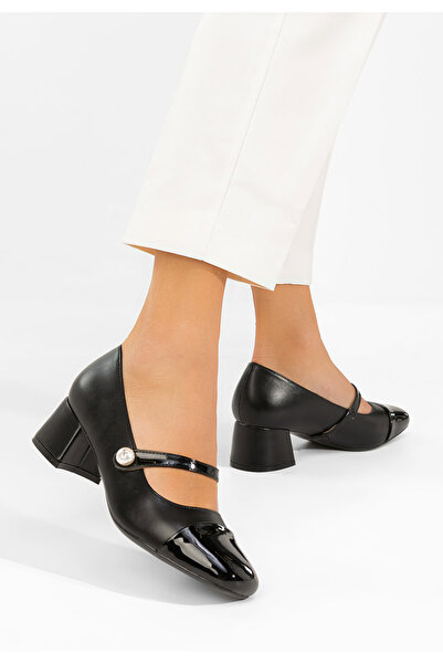 B T Shoes Black Blety chunky Heeled Shoes