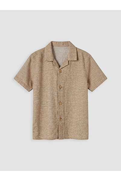LC Waikiki قميص للأولاد من Shining Store من مجموعة Sparkling Choices بياقة كوبية