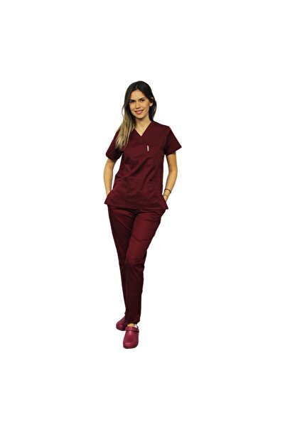 RUNI Costum medical grena, bluza cu anchior in V, trei buzunare si pantaloni ...