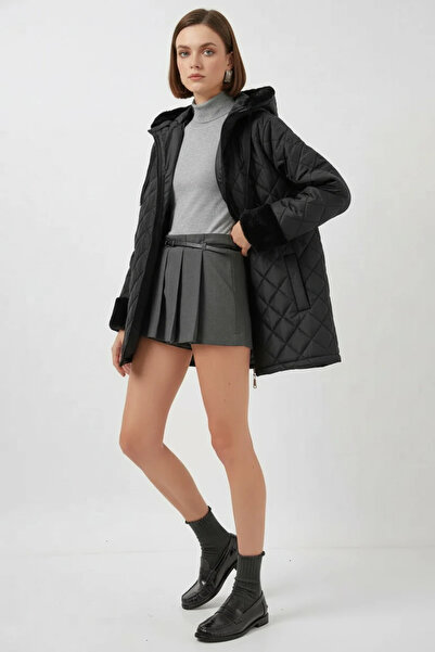 Generic Brand Women's Quilted Fur Detailed Hooded Black Coat