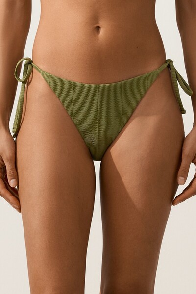 Oysho Fitilli fiyonklu orta kesim bikini altı
