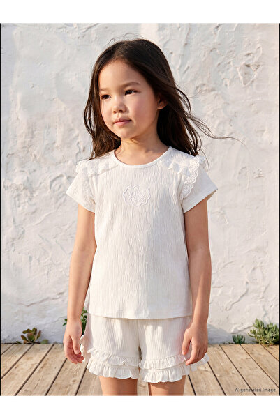 LC Waikiki Peak New Season Crew Neck Embroidered Girls' T-Shirt