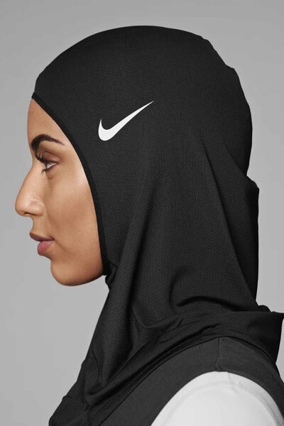 Nike Pro Dri-Fit Kadın Siyah Sporcu Başörtüsü