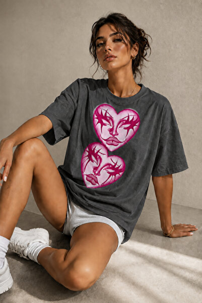 ArtYus Pink Heart Silhouette Printed Unisex Oversize T-Shirt – Cotton Crew Ne...