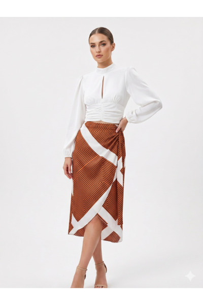 Topstar Elegant Set - Soft Crop Top & Geometric Pleated Skirt
