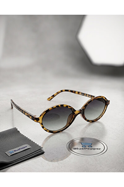 BluePepper Round Leopard Frame Black Glass Modern Sunglasses Unisex Model