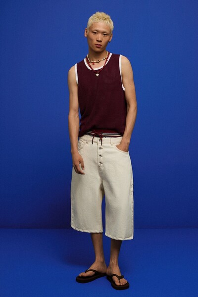 Bershka Barrel fit denim bermuda