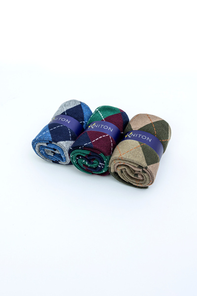 KNITON Dikişsiz Bambu Çorap Jakarlı Karma Renk Desenli Erkek Çorap Kutulu 3 Çift Premium Uzun Soket Mix Çorap Bambu Ekose Mix