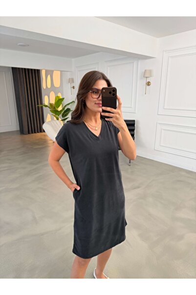 Elif Özbey Butik Siyah V Yaka Modal Elbise