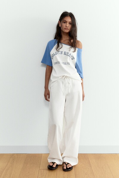 Pull & Bear Grafik baskılı reglan kol tişört