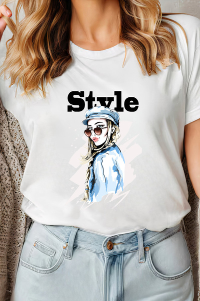 Sarah's Boutique Women's T-shirt – 100% cotton – Style Girl