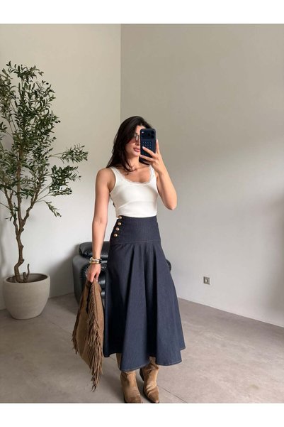 Bade Butik Navy blue gold buttoned denim skirt