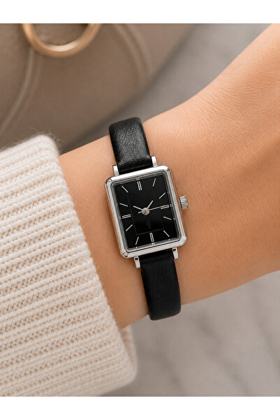 Weluxa Minimal Women's Wristwatch with Leather Strap, Black Color, Elegant, D...