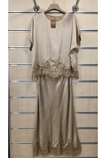 Park Moda Lace Satin Suit Blouse Skirt