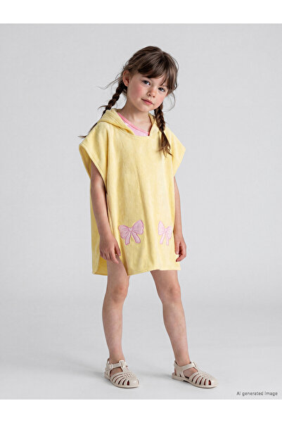 LC Waikiki Nevavm Cotton Baby Girl Poncho Towel with a Difference