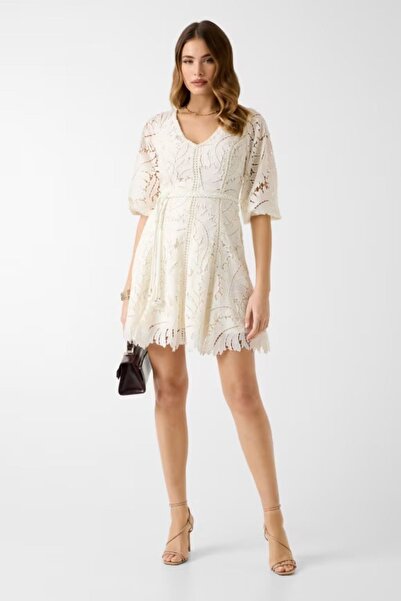 Guess Rochie albă de damă