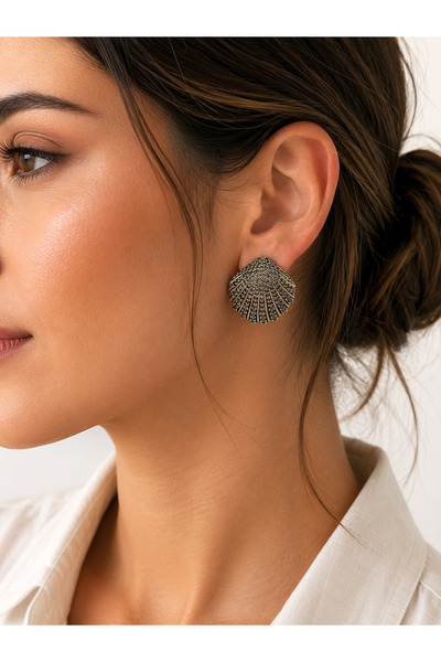 ANKA JEWELLRY أقراط نسائية من الفولاذ بتصميم صدفة البحر العتيق باللون الفضي