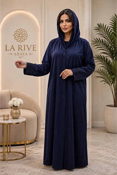 La Rive Embroidered Abaya – ✨