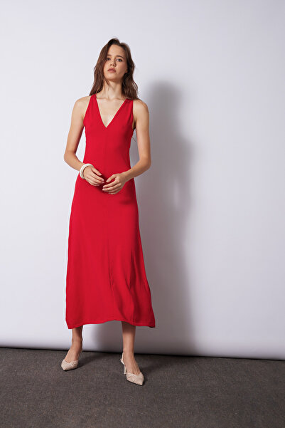Nisan V-Neck Midi Tricot Dress Red