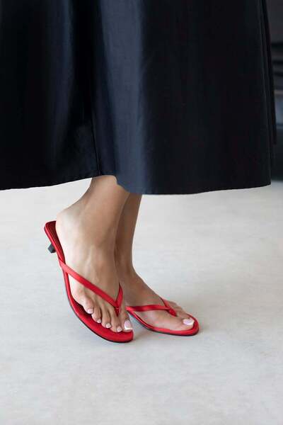 STRASWANS Ruiz Women's Heeled Flip-Flop Satin Sandals Red