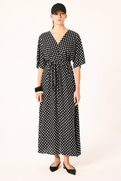 Touché Privé Ethnic Patterned V-Neck Dress