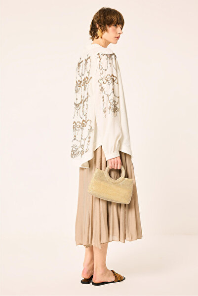 Touché Privé Stone Embroidered Linen Kimono