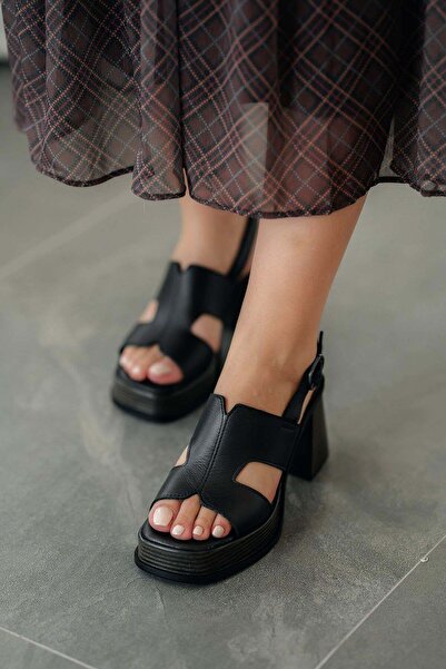 Parponi Samu Genuine Leather Platform Heeled Sandals Black