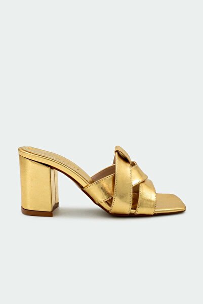 LamintaGlobal Loves Asymmetrical Cut Gold Thick Heeled Slippers