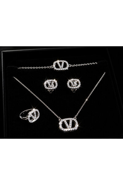 Banum Luxury İkonik Şıklığın En Işıltılı Hali Modern 4lü Set