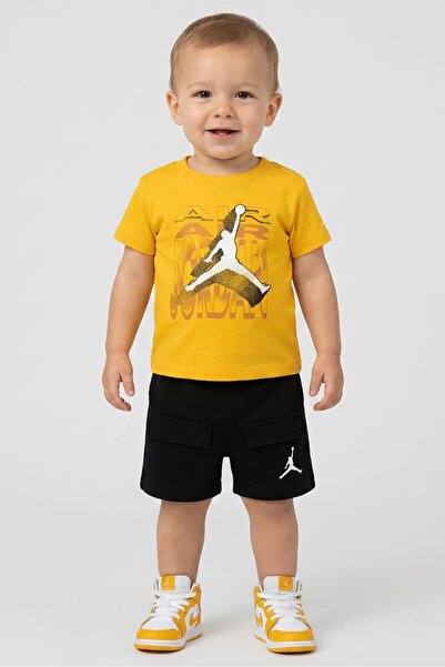Nike Toddlers Boy 2 Pcs Graphic Print T-Shirt And Shorts Set, Multicolor