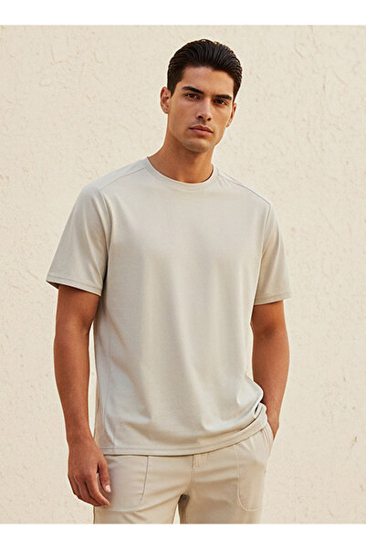 Adot Performance 2 Way Stretch T-shirt