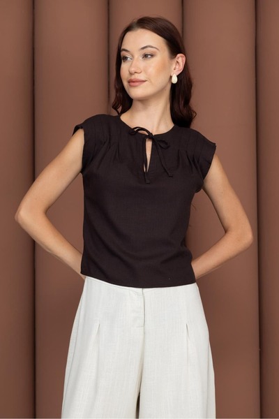 Buly Linen Pleated Top