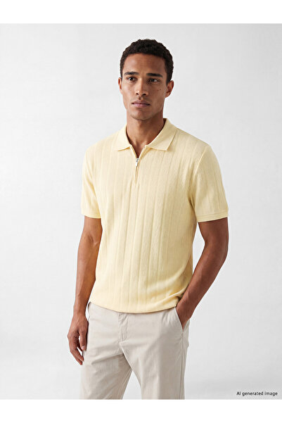 LC Waikiki Rmz Gi̇yi̇m Farkiyla Devrik Roba Yaka Men's Combed Cotton T-Shirt