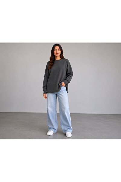 herkesemoda Oversize/Geniş Kalıp Yırtmaçlı Bisiklet Yaka Yumuşak Tuşeli Örme Sweatshirt